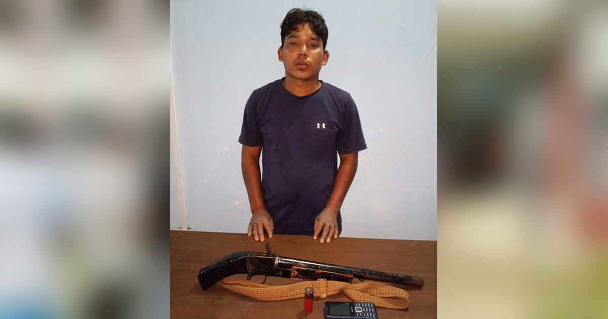 খাগড়াছড়িতে অস্ত্রসহ ইউপিডিএফ কালেক্টর আটক