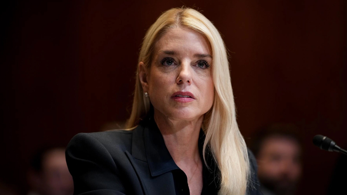 এবার অ্যাটর্নি জেনারেলকে বরখাস্ত করলেন ট্রাম্প