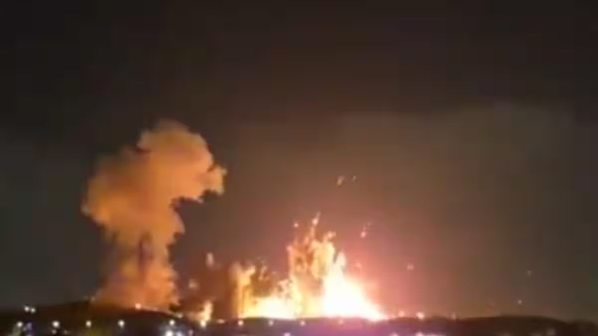 ৯০০ কেজির বাঙ্কার বাস্টার দিয়ে ইস্পাহানে হামলা যুক্তরাষ্ট্রের