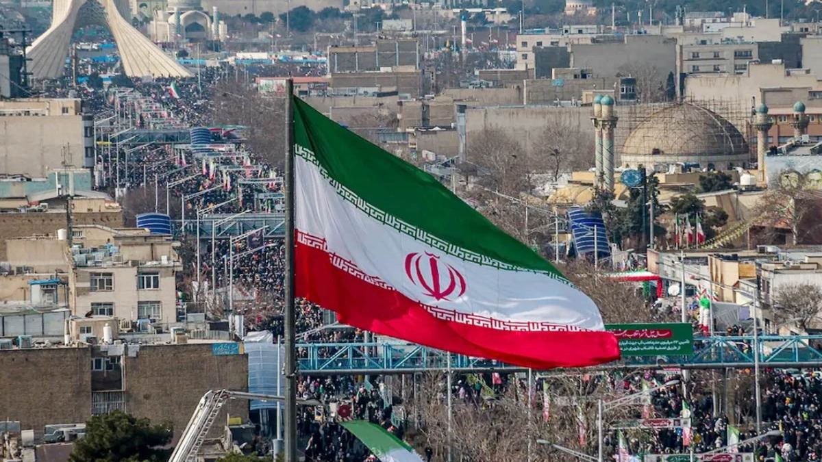 নিজ নাগরিকদের ইরান ছাড়ার নির্দেশ যুক্তরাষ্ট্রের