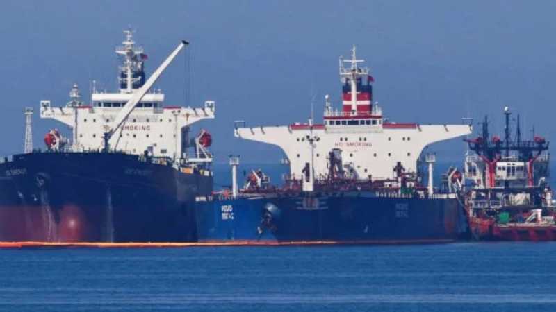 ইরানের তেলের ওপর মার্কিন নিষেধাজ্ঞা শিথিল