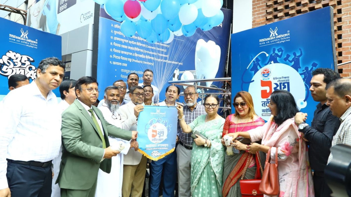 ইউনিভার্সেল মেডিকেল কলেজের এক যুগপূর্তি, উদ্বোধন হলো অত্যাধুনিক আইসিইউ