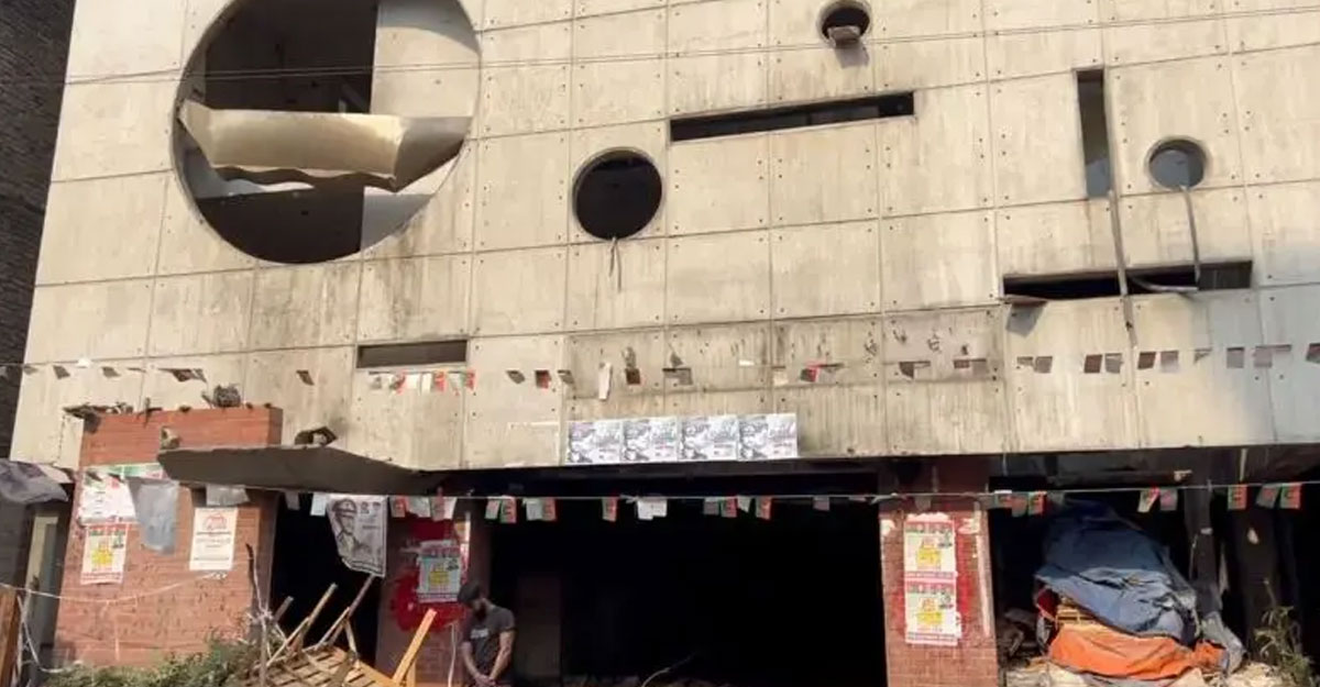 ঘুরে দাঁড়ানোর পথ খুঁজছে আওয়ামী লীগ