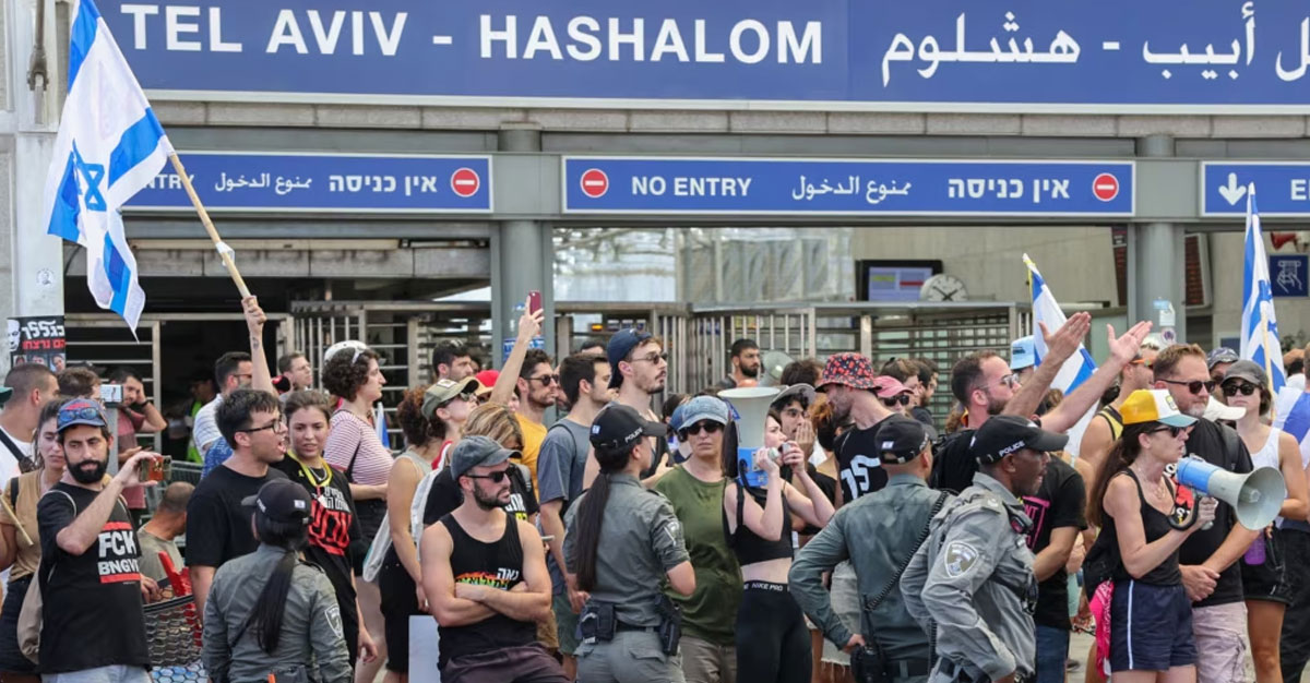 গাজায় যুদ্ধবিরতি চুক্তি দাবিতে ইসরাইলে ধর্মঘট