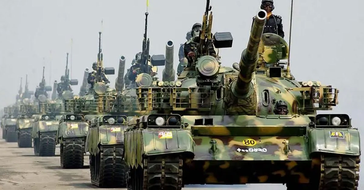 সেনাবাহিনীতে কোন দেশের কী অস্ত্র আছে?