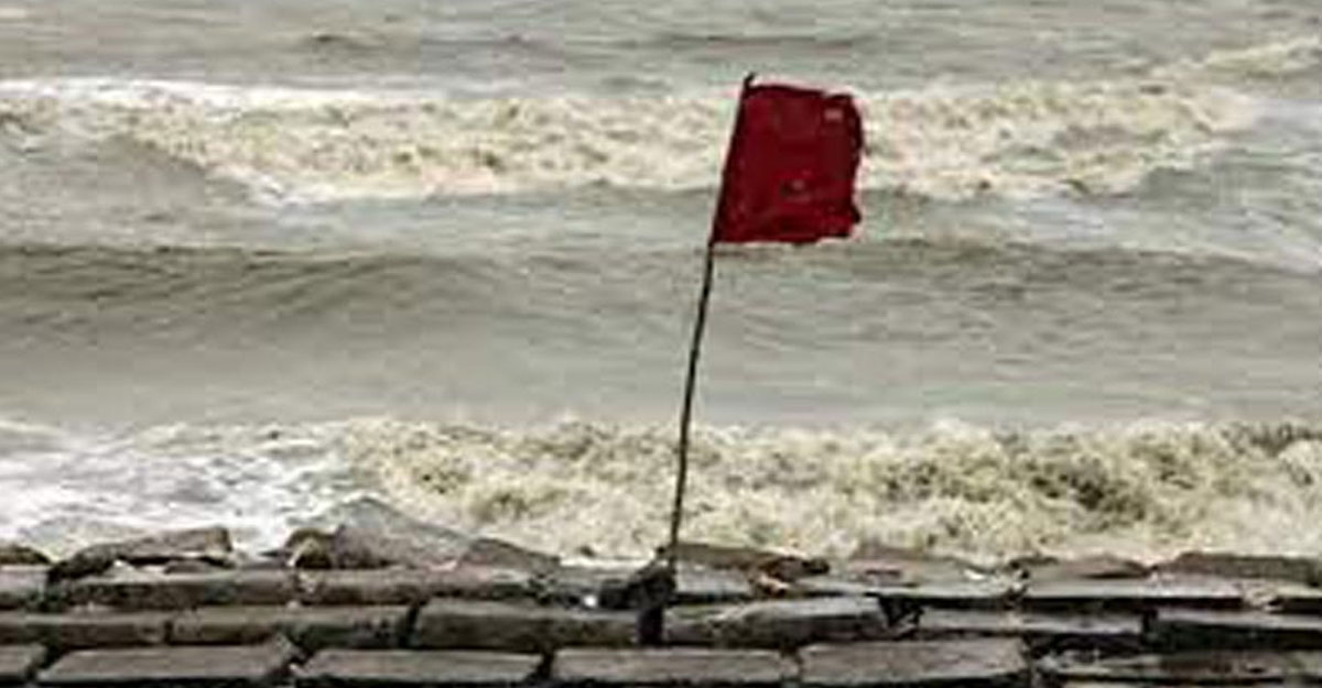 সাগরে লঘুচাপ, বন্দরে ৩ নম্বর সতর্ক সংকেত