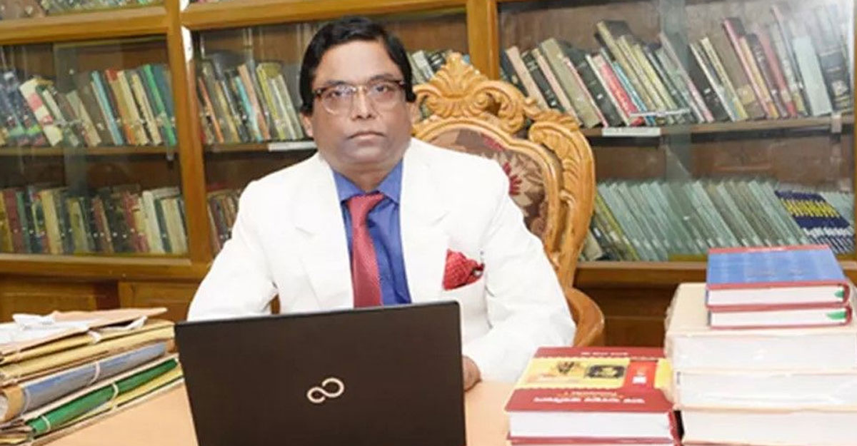 ডাকের সাবেক ডিজি সুধাংশু শেখর গ্রেফতার