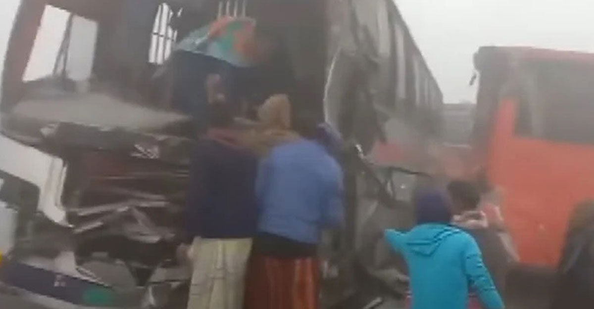 মহাসড়কে একে একে ৬ গাড়ি দুর্ঘটনার কবলে