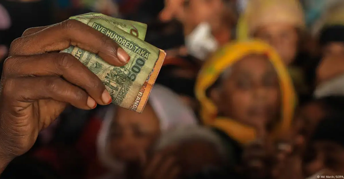 টিসিবির লাইনে মধ্যবিত্তরাও