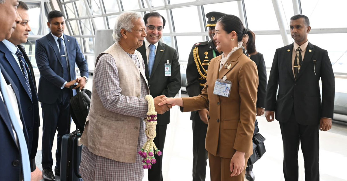 থাইল্যান্ডে পৌঁছেছেন প্রধান উপদেষ্টা
