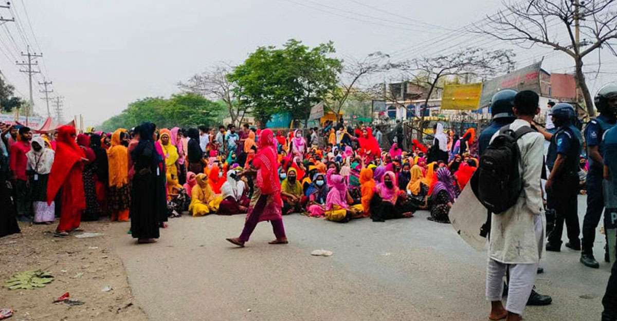 গাজীপুরে মহাসড়ক অবরোধ, যান চলাচল বন্ধ