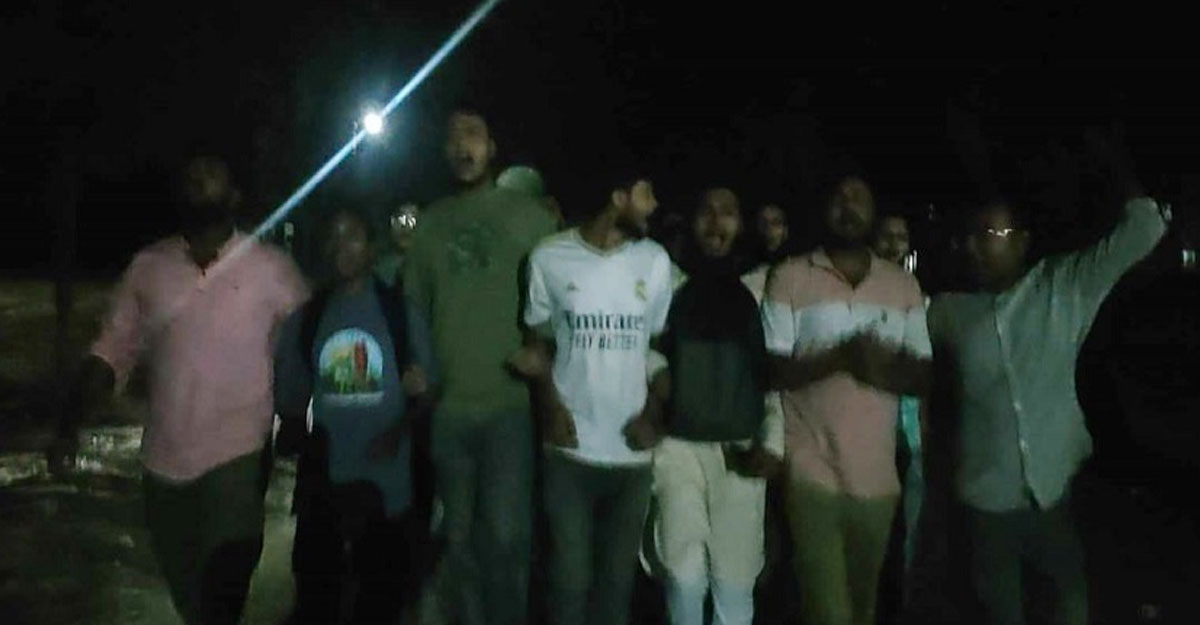 ফারুকীর অপসারণ দাবিতে জাহাঙ্গীরনগরে বিক্ষোভ