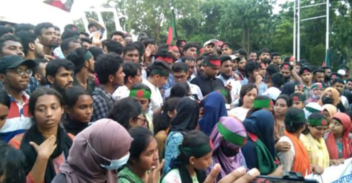 শহীদদের স্মরণে শিক্ষার্থীদের পদযাত্রা আজ