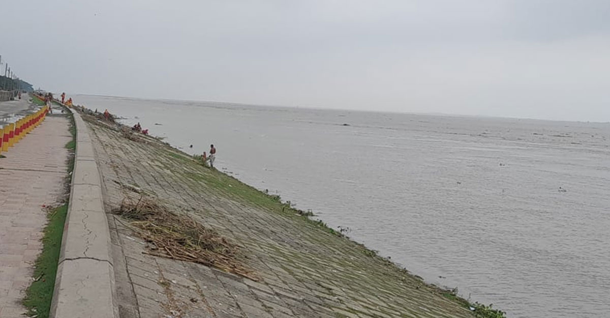 যমুনার পানি বাড়ছে, নতুন নতুন এলাকা প্লাবিত