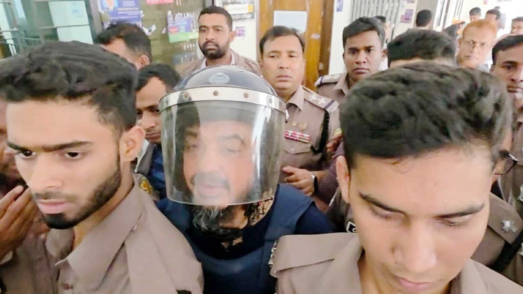 ৪৪ দিনের রিমান্ড শেষে কারাগারে সাবেক ডিজিএফআই কর্মকর্তা আফজাল