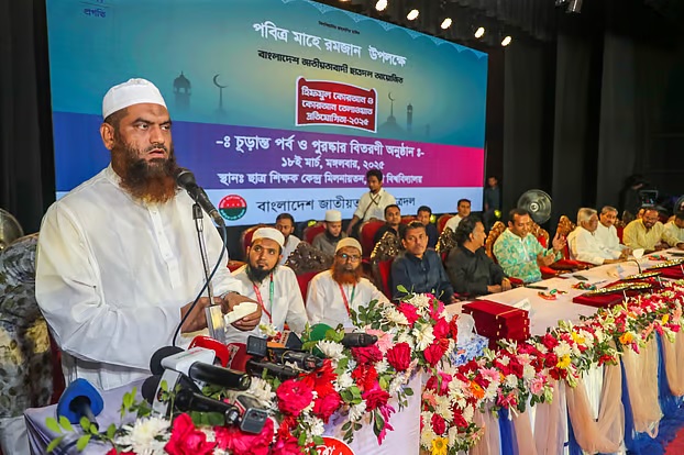 বিএনপি আবু তালেবের, আওয়ামী লীগ আবু জাহেলের ভূমিকায়: মামুনুল হক