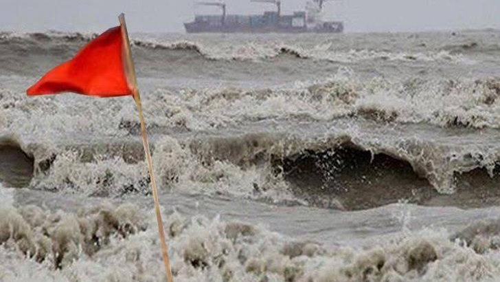 সাগরে সুস্পষ্ট লঘুচাপ, সমুদ্রবন্দরে ৩ নম্বর সংকেত
