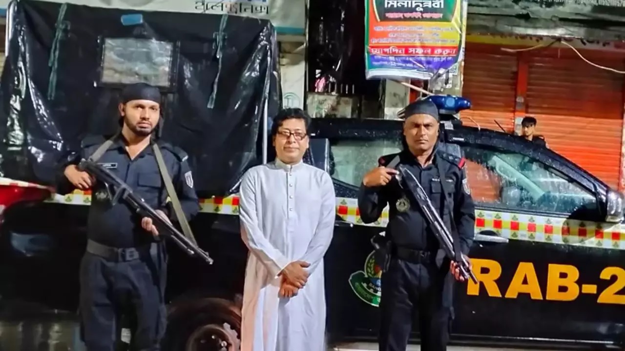 সাবেক জনপ্রশাসনমন্ত্রী ফরহাদ হোসেন কারাগারে