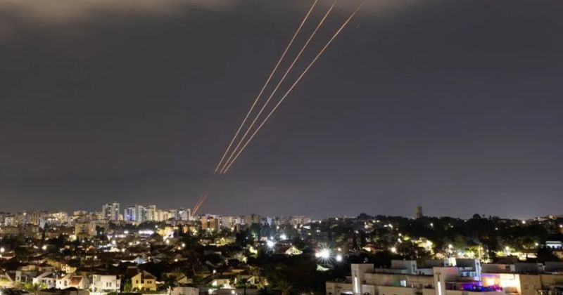 হামলার পর ইরানের হুঁশিয়ারি, কী করবে ইসরায়েল