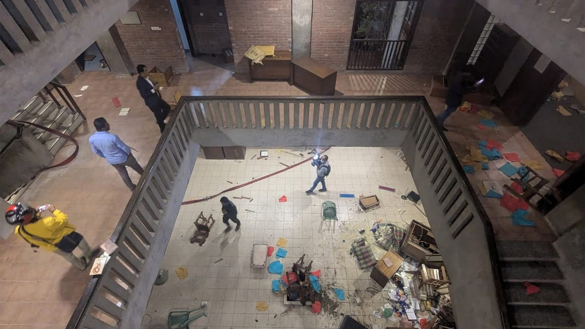 ছায়ানট ভবনেও হামলা-ভাঙচুর