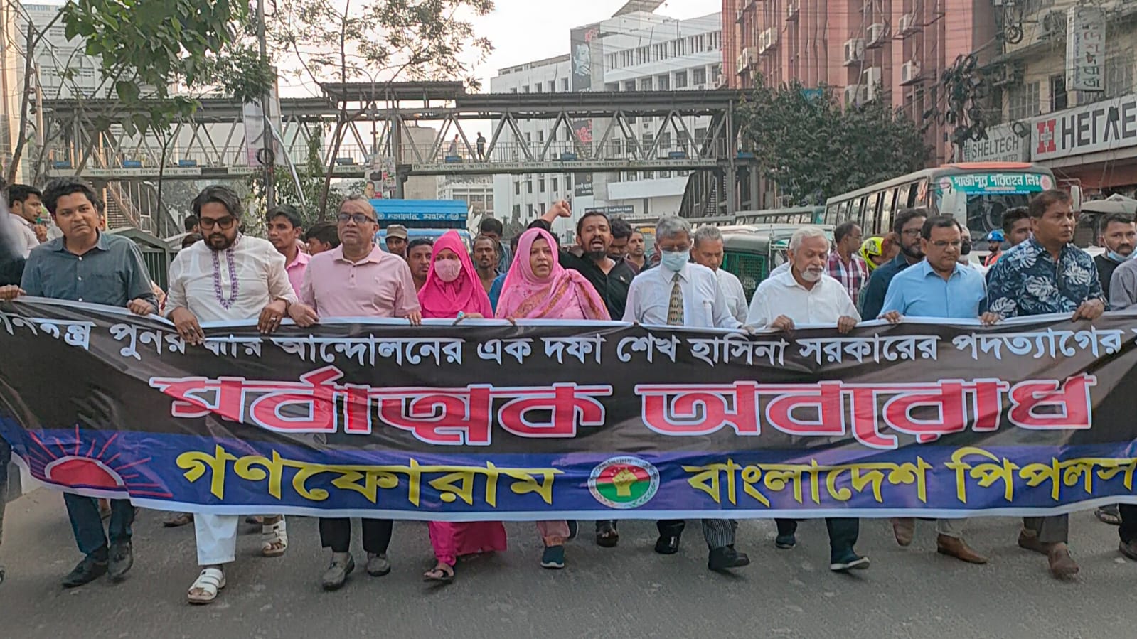 এই সরকারের হাতে দেশকে ধ্বংস হতে দেব না: সুব্রত চৌধুরী