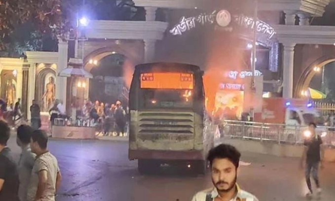 ২৭ ঘণ্টায় ১৩ যানবাহনে অগ্নিসংযোগ