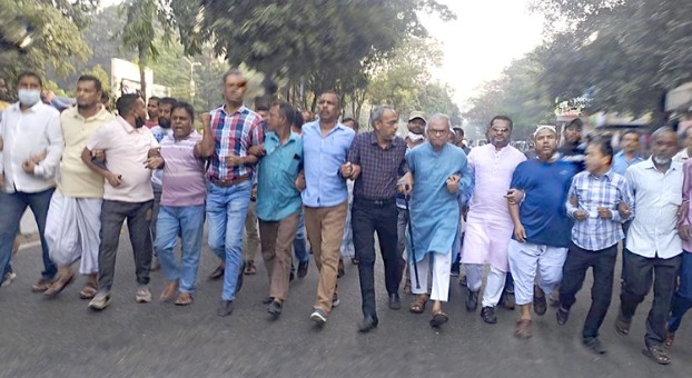 অবরোধের শুরুতেই রিজভীর নেতৃত্বে ঝটিকা মিছিল