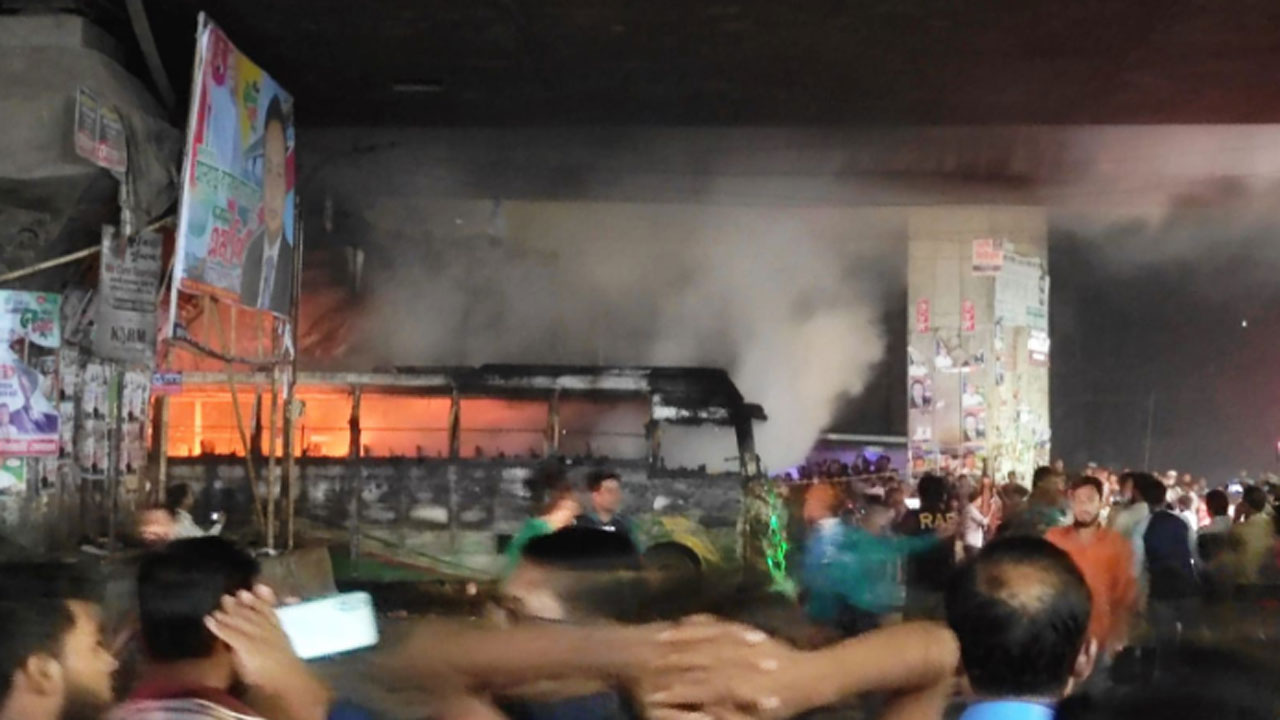 বিএনপি-জামায়াতের ৪৮ ঘণ্টার অবরোধ শুরু