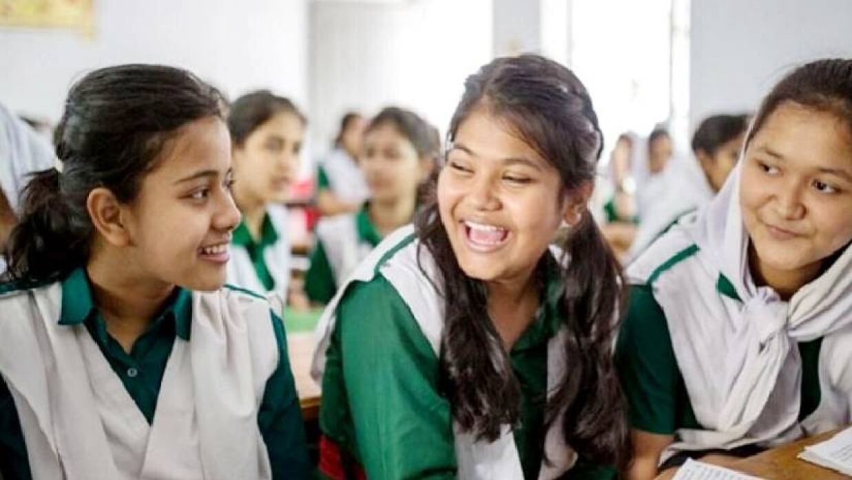 মাধ্যমিকে ভর্তির লটারি আজ, ফেসবুকে লাইভ