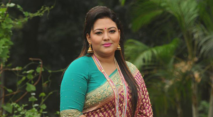 আচরণবিধি লঙ্ঘন করায় মমতাজকে শোকজ