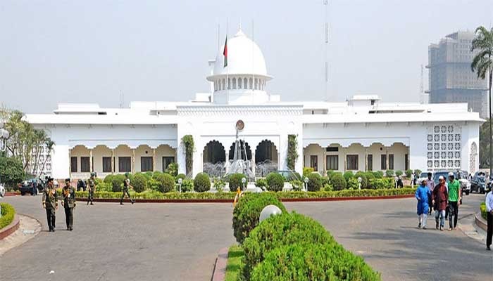 রাষ্ট্রপতির সঙ্গে সাক্ষাৎ করতে বঙ্গভবনে যাচ্ছেন সিইসি