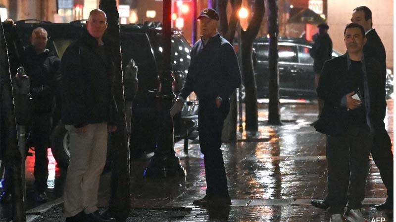 দুর্ঘটনার কবলে বাইডেনের গাড়িবহর