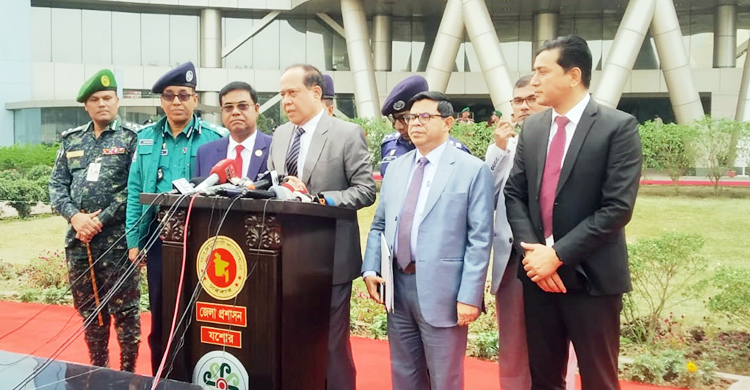 ভোটকেন্দ্র পেশিশক্তি মুক্ত রাখার নির্দেশ সিইসির