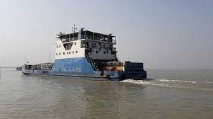 দৌলতদিয়া-পাটুরিয়া রুটে ফেরি চলাচল ‍শুরু