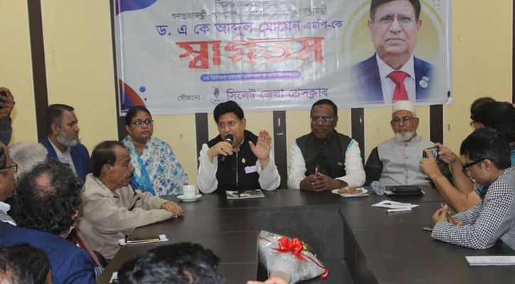 গণতন্ত্রে নির্বাচন ছাড়া বিকল্প উপায় নেই : মোমেন