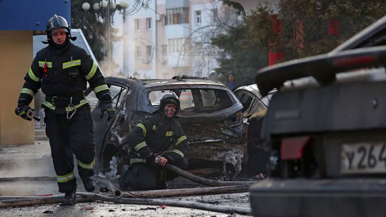 রাশিয়ায় ইউক্রেনের হামলায় নিহত বেড়ে ২১