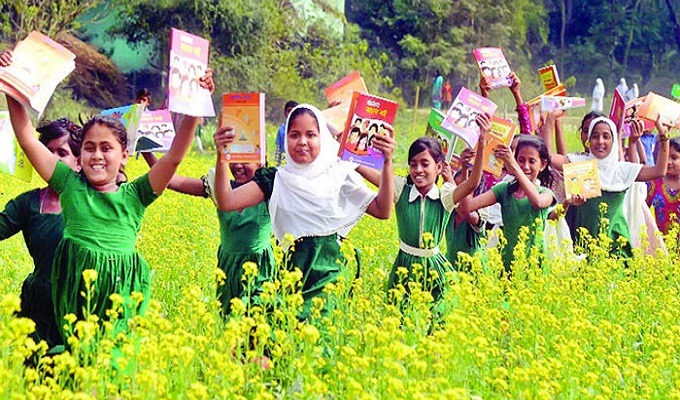 স্কুলে স্কুলে ‘বই উৎসব’ আজ