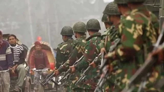 আইনশৃঙ্খলা পরিস্থিতি স্বাভাবিক রাখতে মাঠে সেনাবাহিনী