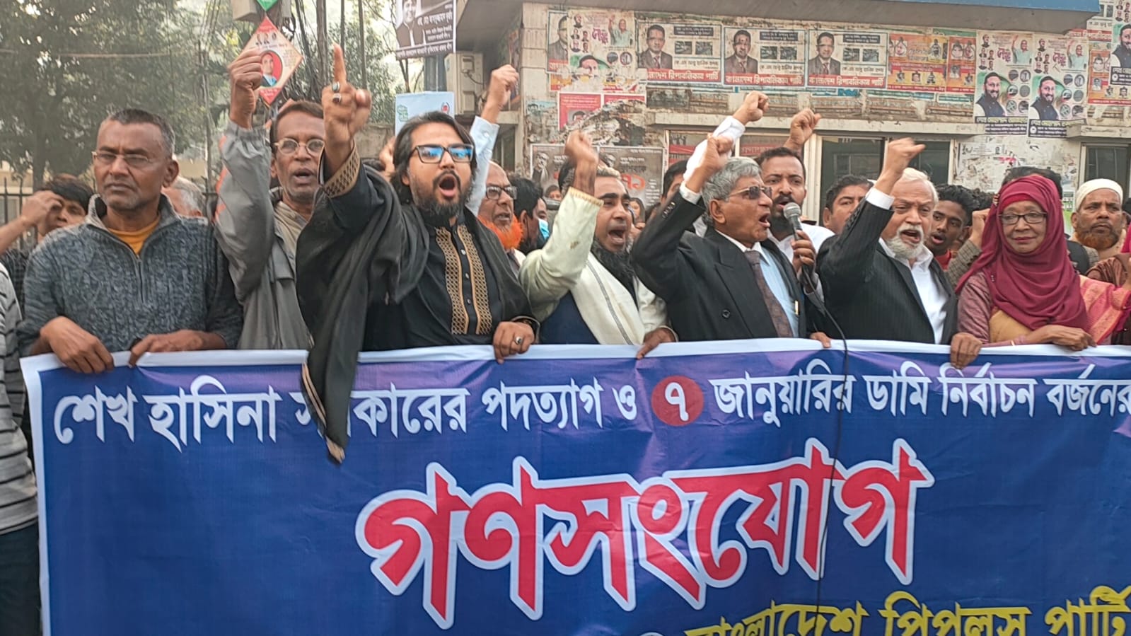 জনগণ বাংলাদেশকে ব্যর্থ রাষ্ট্র করতে দেবে না : সুব্রত চৌধুরী