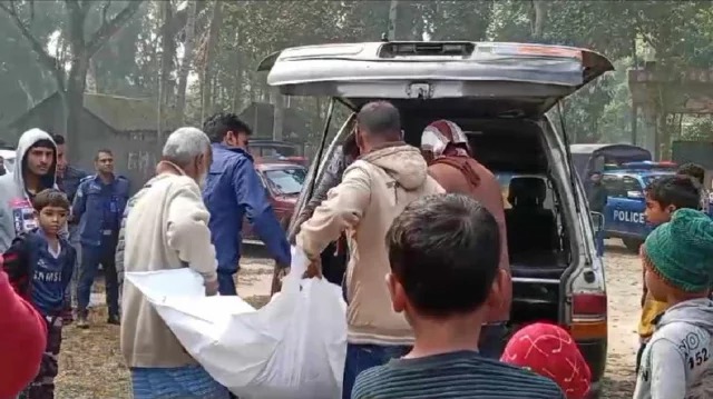 ভোট কেন্দ্রে পাহারায় থাকা গ্রামপুলিশকে শ্বাসরোধে হত্যা
