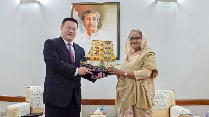 শেখ হাসিনাকে ভারত-চীনসহ বিভিন্ন দেশের অভিনন্দন