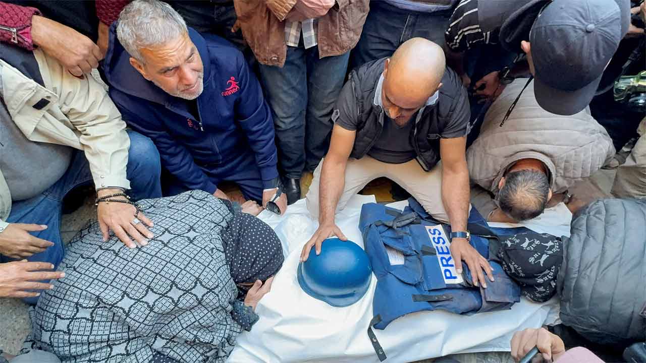 গাজায় নিহত সাংবাদিকের সংখ্যা ১০৯ জনে পৌঁছেছে