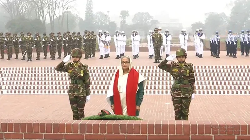 জাতীয় স্মৃতিসৌধে নতুন মন্ত্রিসভার শ্রদ্ধা