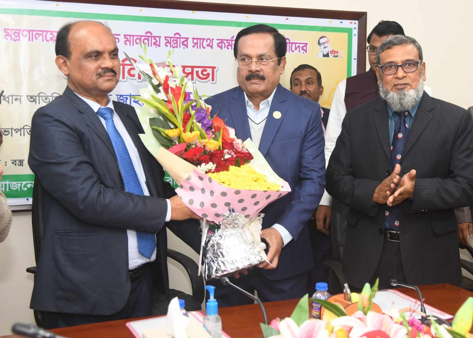 বস্ত্র ও পাটখাতের সমৃদ্ধি অর্জনকে চ্যালেঞ্জ হিসেবে নিয়েছি : মন্ত্রী