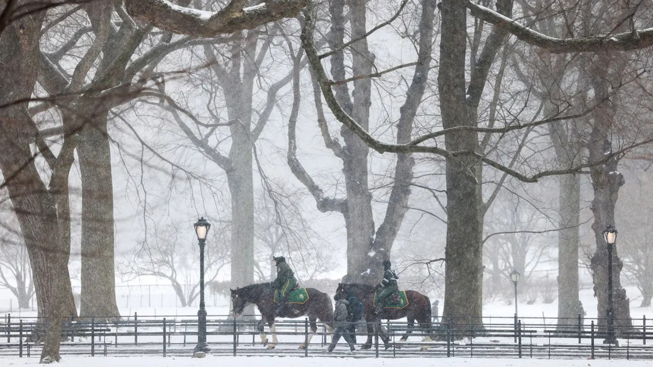 শীতকালীন ঝড়ে যুক্তরাষ্ট্রে ৫৫ জনের মৃত্যু