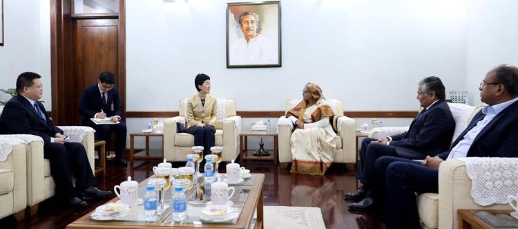 উন্নয়নের জন্য চীনের কাছে আরও সহযোগিতা চেয়েছেন প্রধানমন্ত্রী