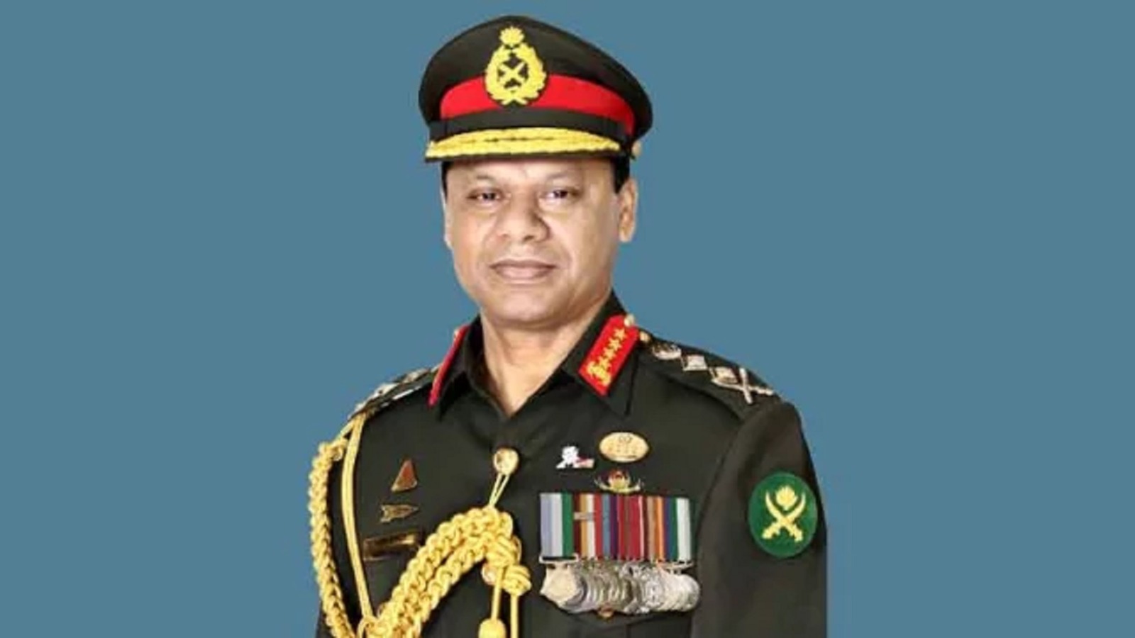 আমিরাত সফর শেষে দেশে ফিরলেন সেনাপ্রধান