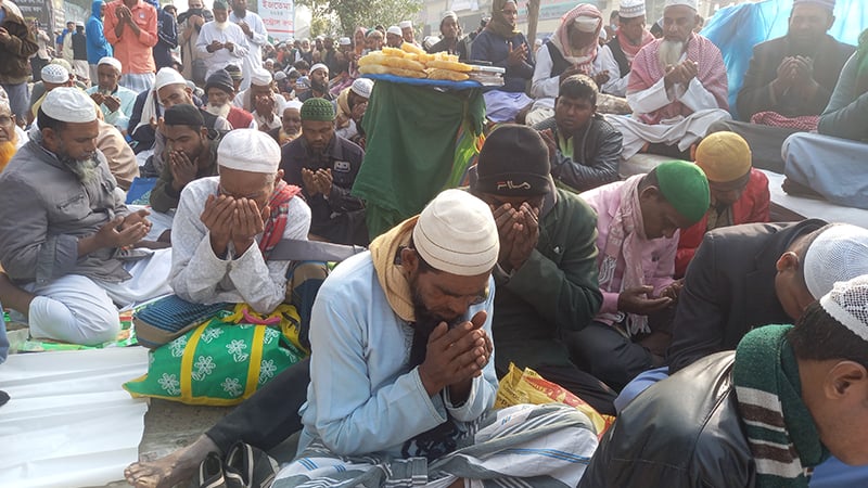 আখেরি মোনাজাতে ইজতেমার প্রথম পর্ব শেষ হলো