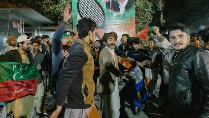 ২৫০ আসনের ফল, ইমরান সমর্থকদের দখলে ৯৯