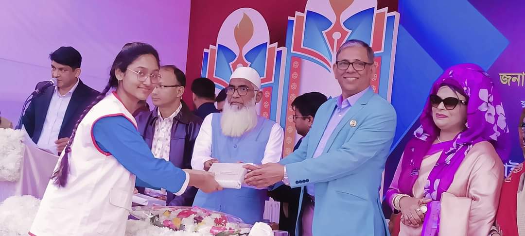 স্মার্ট বাংলাদেশ অর্জনে তরুণদের ভূমিকা রাখতে হবে : নাছিম